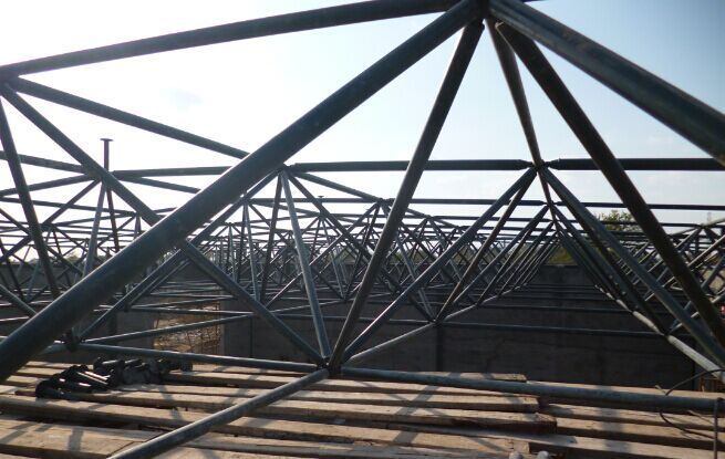 沈陽(yáng)英華鋼結(jié)構(gòu)網(wǎng)架 專(zhuān)業(yè)打造穩(wěn)固高效的建筑解決方案