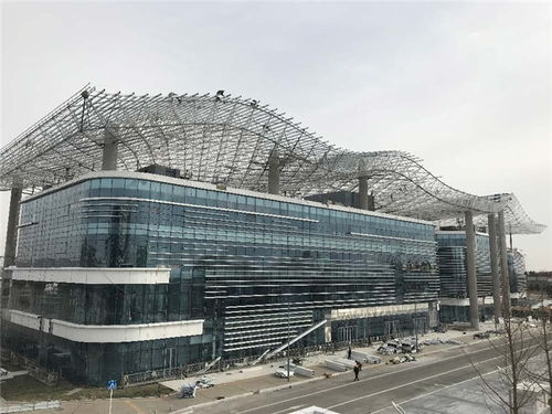 光磊鋼構(gòu)實(shí)力雄厚 專(zhuān)業(yè)打造螺栓球網(wǎng)架鋼結(jié)構(gòu)建筑